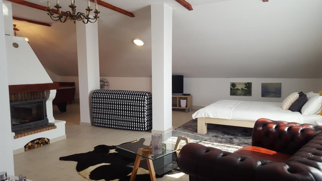 Villa Mons Aureus Popovac Екстер'єр фото